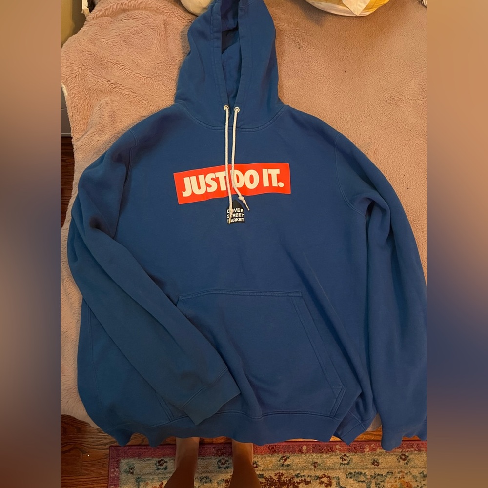 nike hoodie